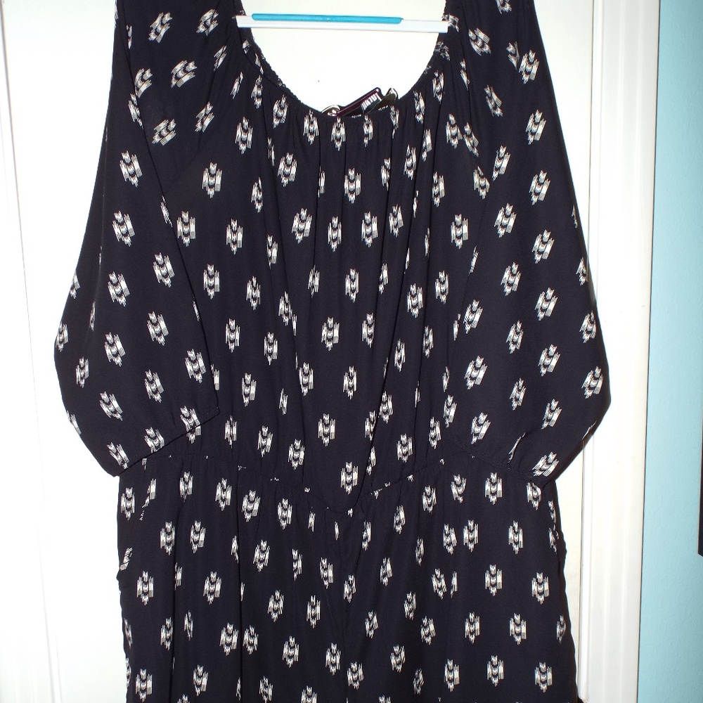 Short Romper - Picture 4 of 6
